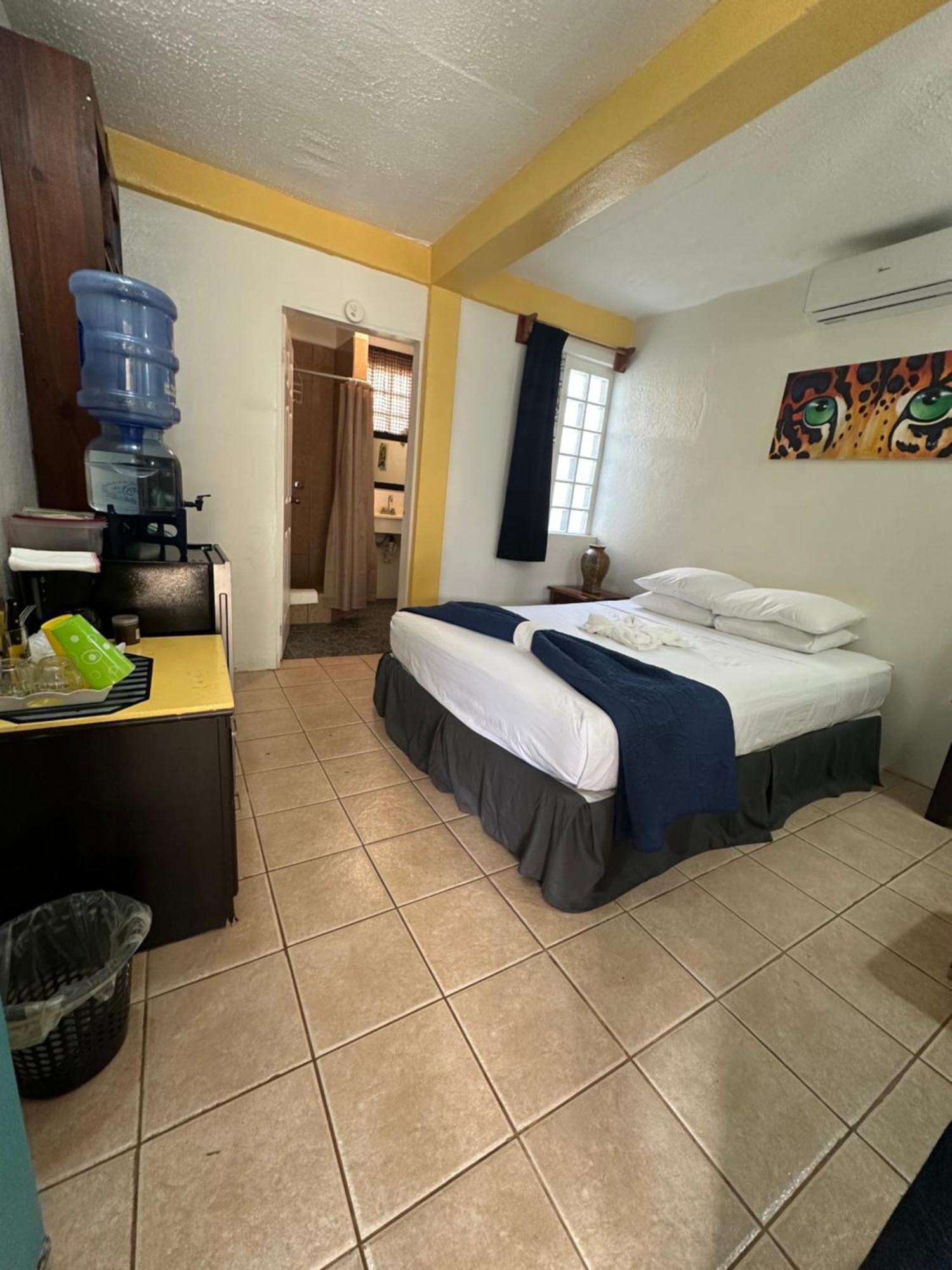 All Seasons Belize Хопкинс Екстериор снимка