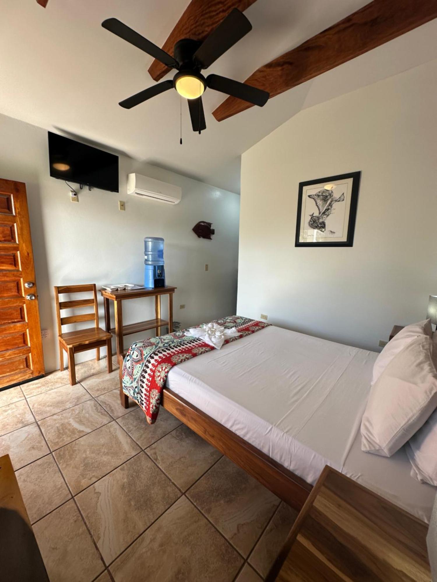 All Seasons Belize Хопкинс Екстериор снимка