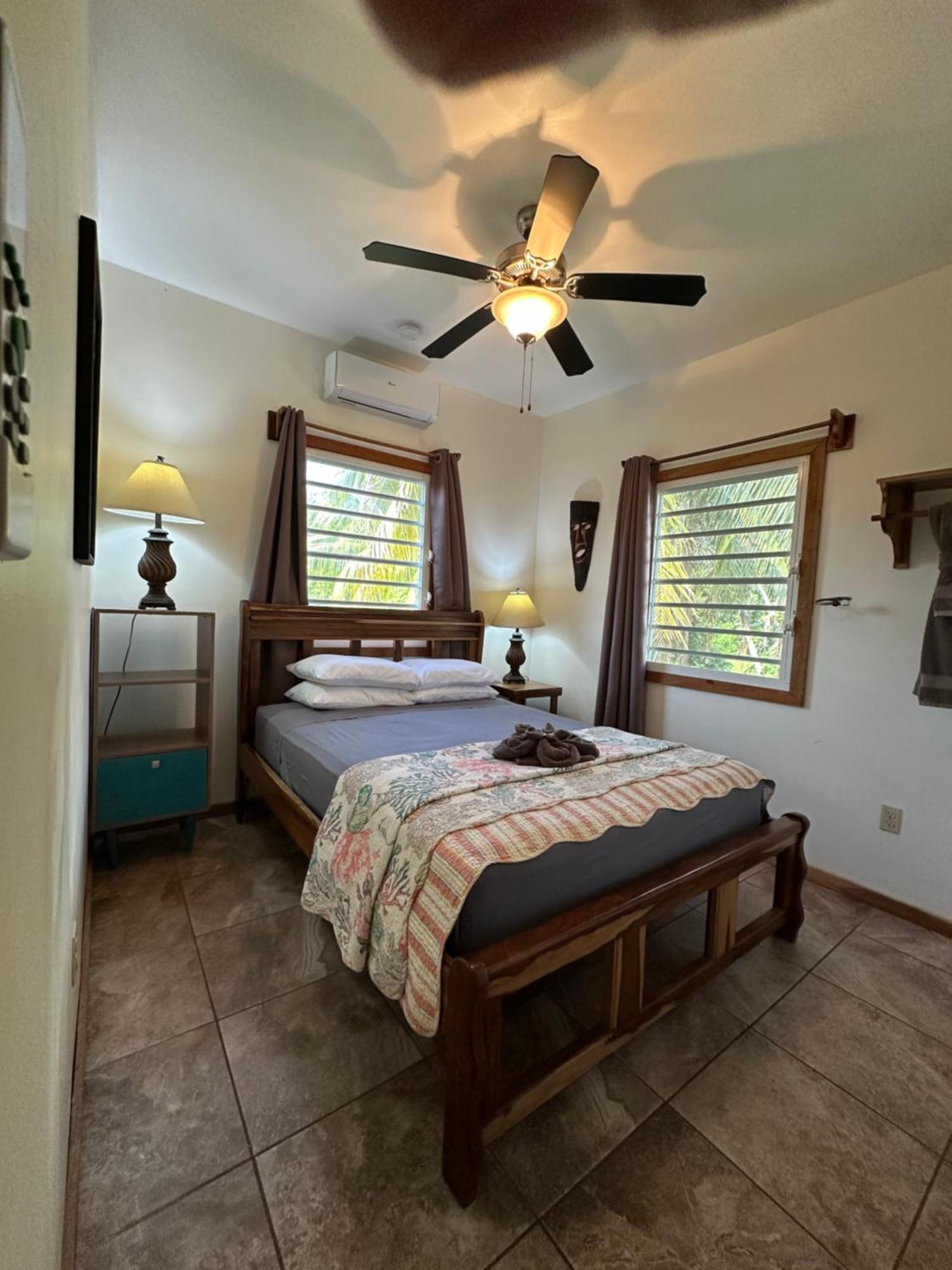 All Seasons Belize Хопкинс Екстериор снимка
