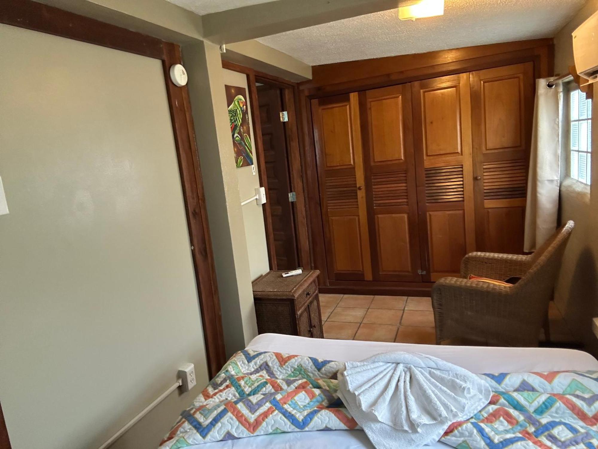All Seasons Belize Хопкинс Стая снимка