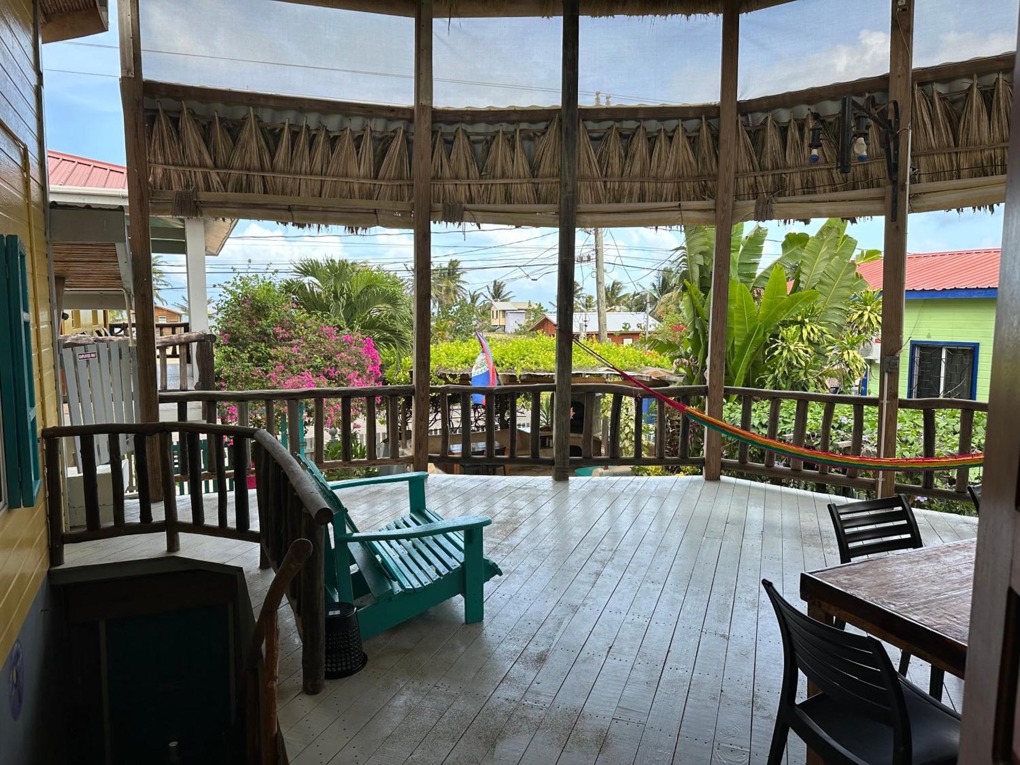 All Seasons Belize Хопкинс Стая снимка