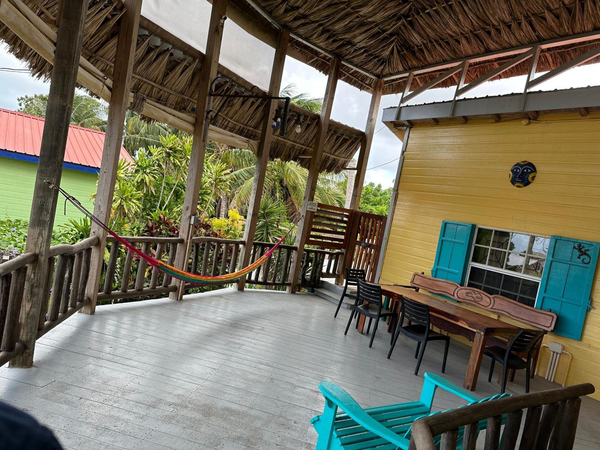 All Seasons Belize Хопкинс Стая снимка